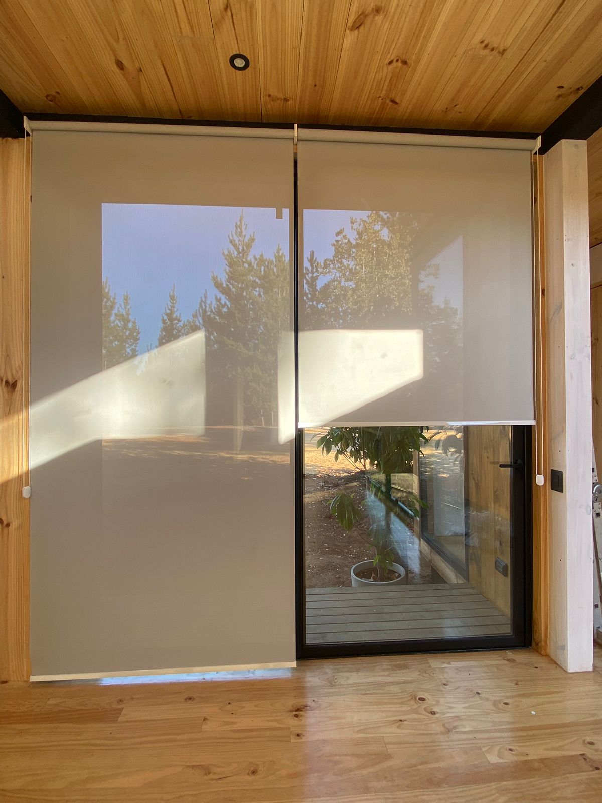 Cortinas Roller Sunscreen Premium 120x150 Variedades – Protección UV y Control de Temperatura – Kit Instalación Incluido